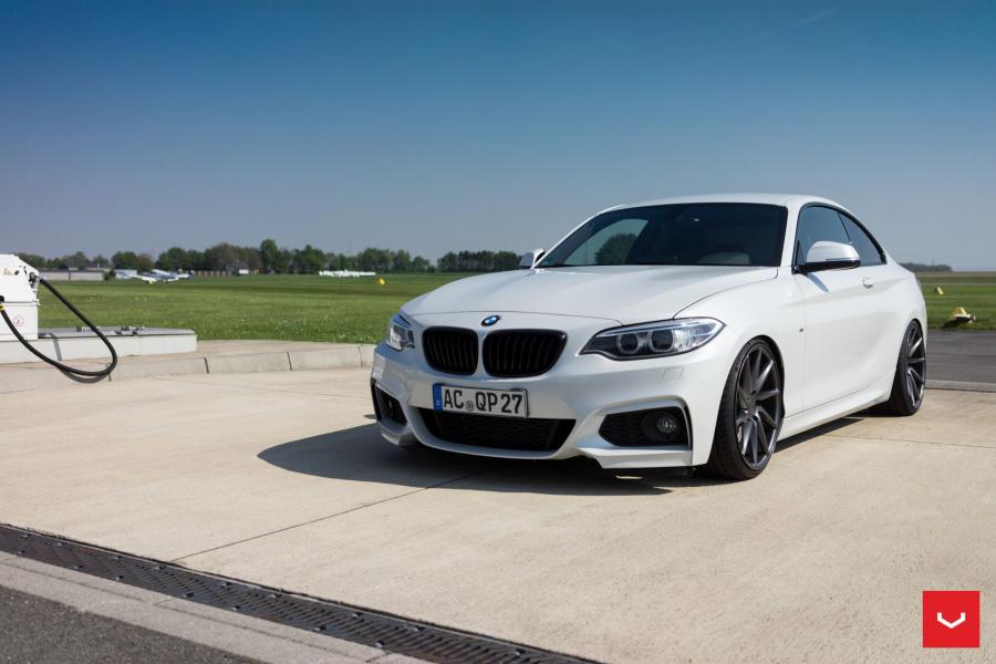  BMW 2-Series on Vossen Wheels (CVT) 2017 года  (фото 12 из 46)